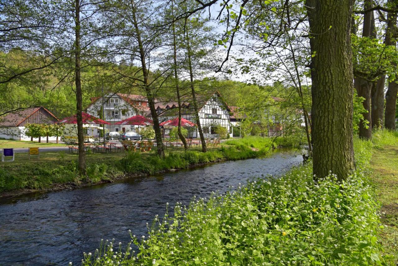 Landhotel Der Distelhof Mit Scheunencafe Dillstadt Luaran gambar