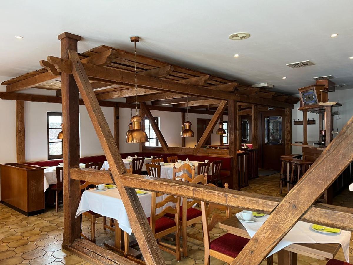 Landhotel Der Distelhof Mit Scheunencafe Dillstadt Luaran gambar